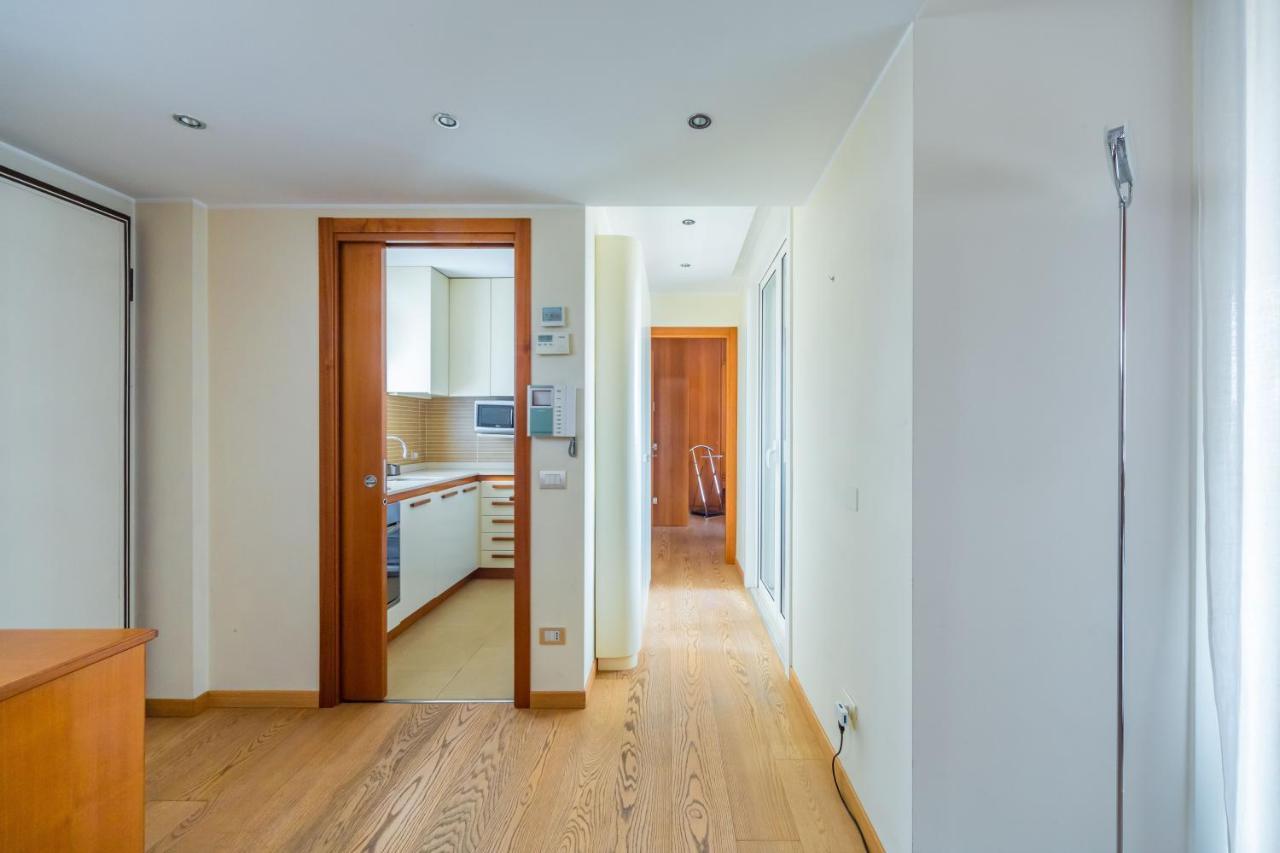 Cozy Apt - Corso Vercelli & Conciliazione M1 Μιλάνο Εξωτερικό φωτογραφία